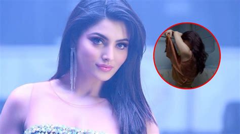 urvashi rautela sexy video|Urvashi Rautelas Bathroom Video goes Viral